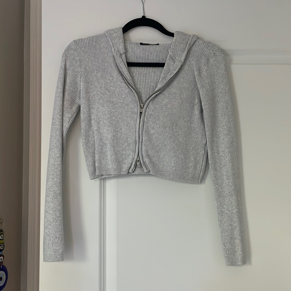 Brandy Melville zip up sweater